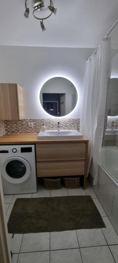 Appartement Cosy Pres Du Rer Chessy  Zewnętrze zdjęcie